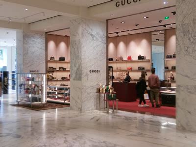 gucci bijenkorf amsterdam